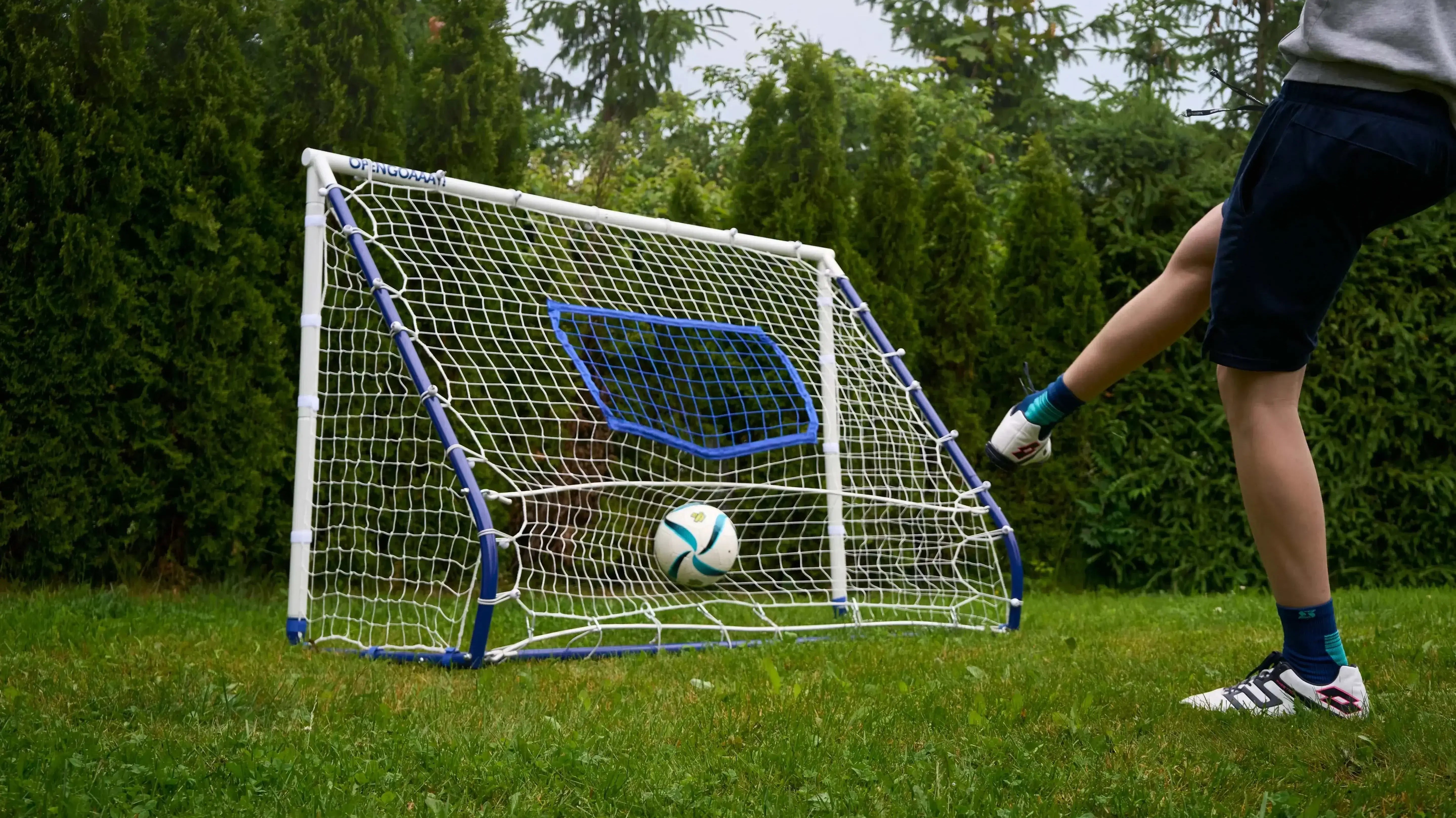 Football Rebounder: Why Every Player Needs One in 2025